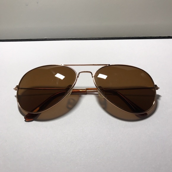 Quick Sale! Aviator sunglasses - Picture 9 of 9